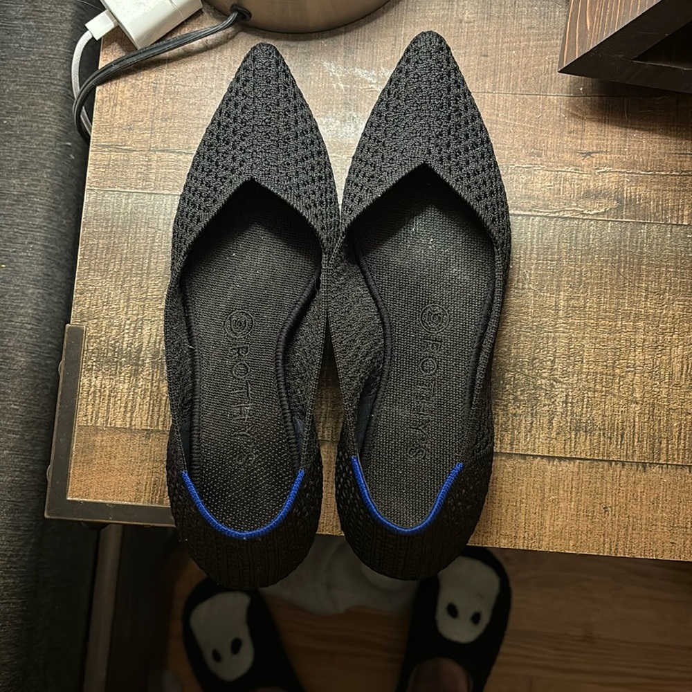 Women’s Rothy’s flats